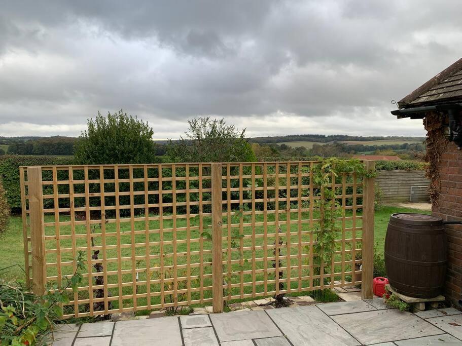 Cosy Countryside In An Area Of Outstanding Natural Beauty * Barham